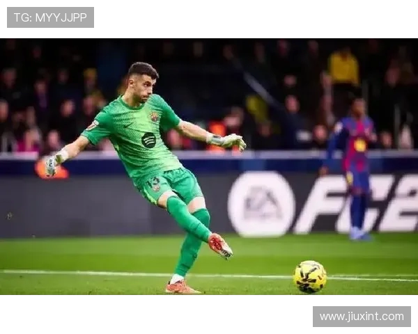 霍安 - 加西亚：巴萨新防线的沉默领袖(1)